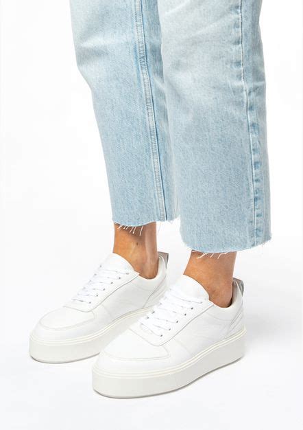 witte sneakers dames plateauzool